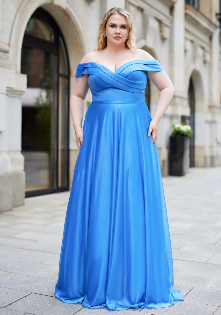 Curvyabendkleider von Indigo-Pearl Berlin - Curvyabendkleider von Indigo-Pearl Berlin